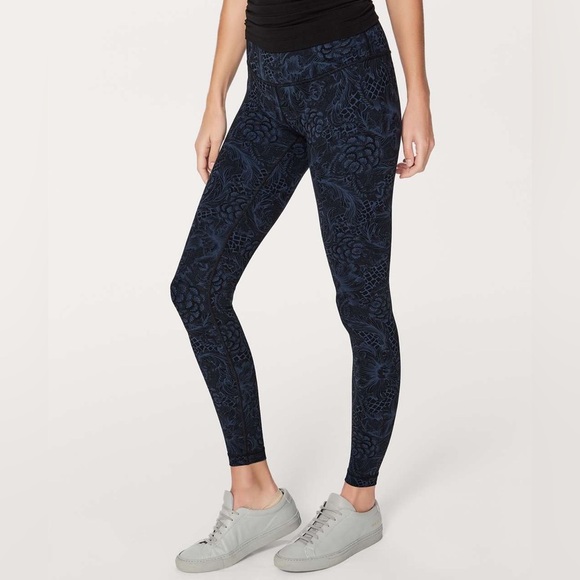 lululemon athletica Pants - Lululemon Wunder Under Low-Rise Tights